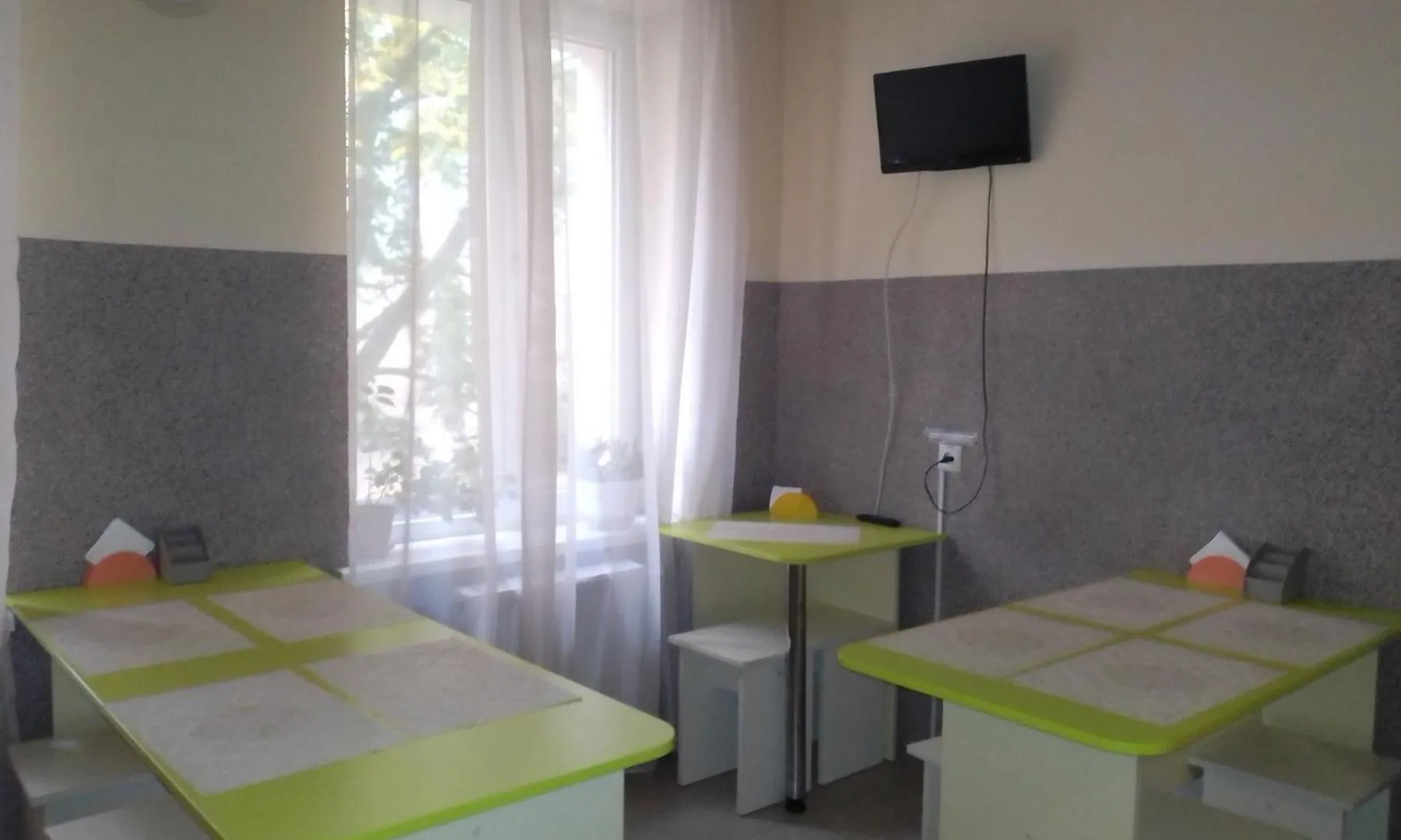 Hostel Iskra Lviv 0*,