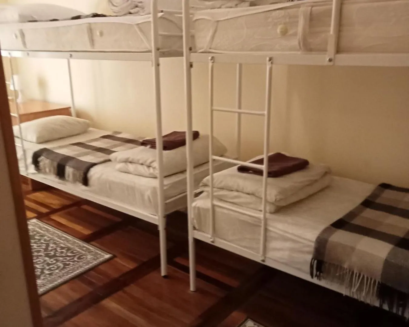 Hostel Iskra Λβιβ 0*,  Ουκρανία