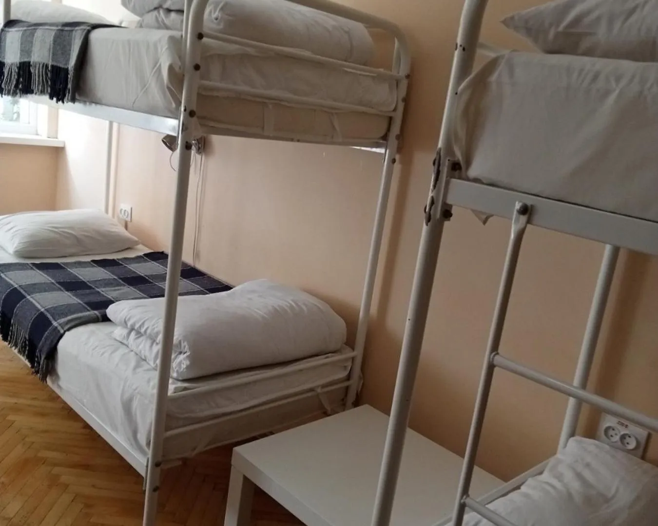 Hostel Iskra Λβιβ