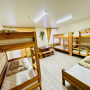 2* Hostel Pid Vysokym Zamkom